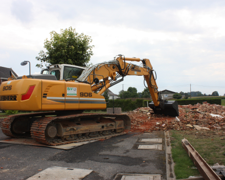 Afbraakwerken en aanleg van terrassen en opritten regio Roeselare, Izegem, Tielt, Ardooie, Pittem, Hooglede, Gits, Ingelmunster, Moorsele, Lendelede, Gullegem, Kortrijk