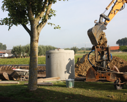 Plaatsen van regenputten en septische putten