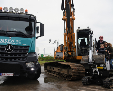 Grondwerken, afbraakwerken, betonwerken en containerverhuur regio Roeselare